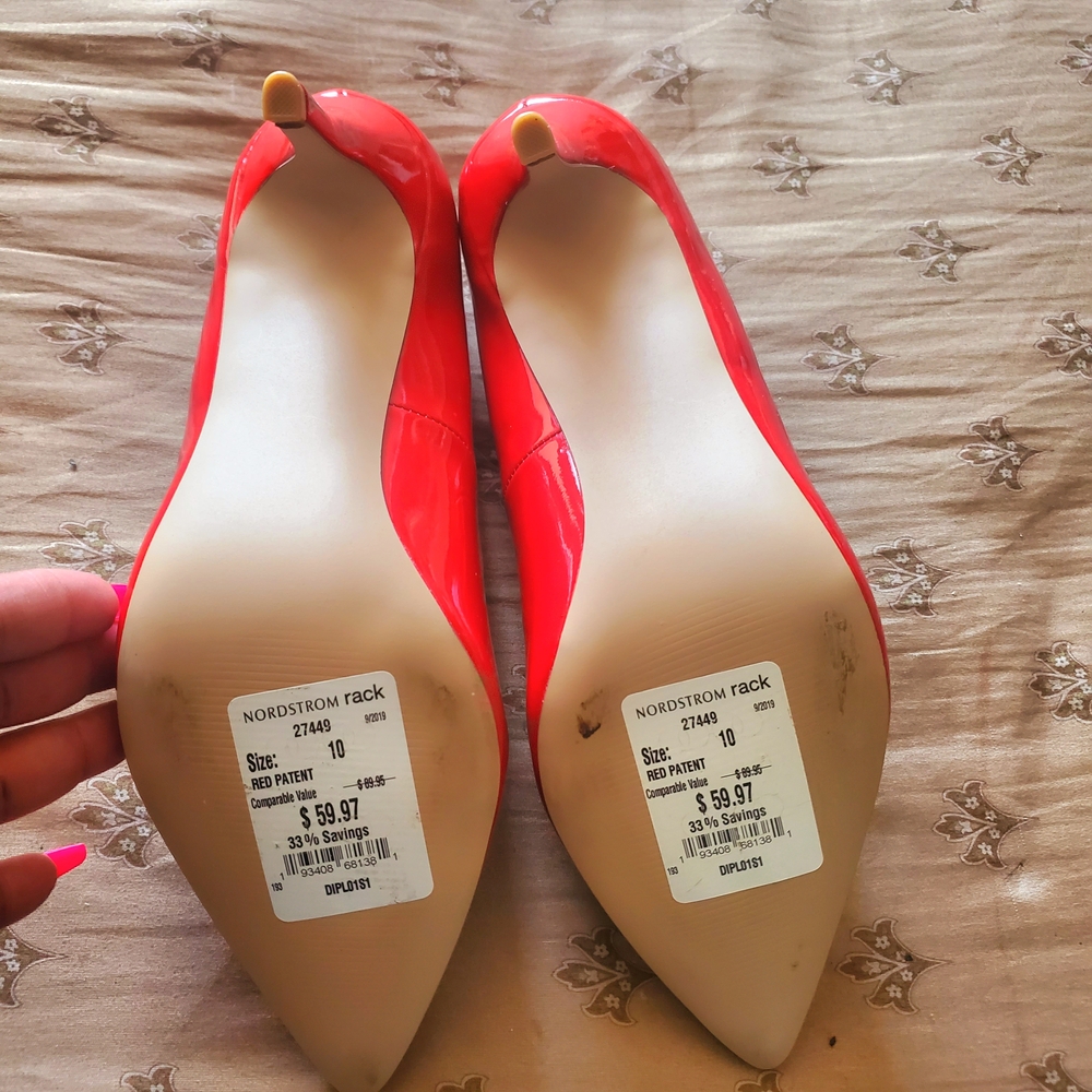 Steve Madden Women's Red Patent Pointed-Toe Pumps - Picture 2 of 3